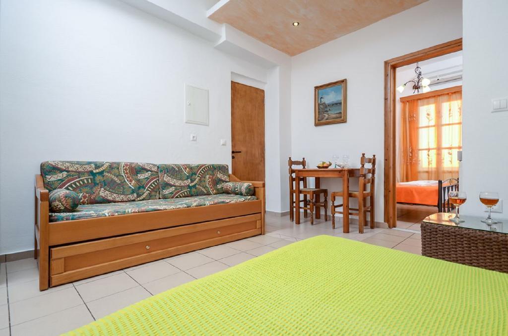 Sofia Studios Agia Anna  Room photo